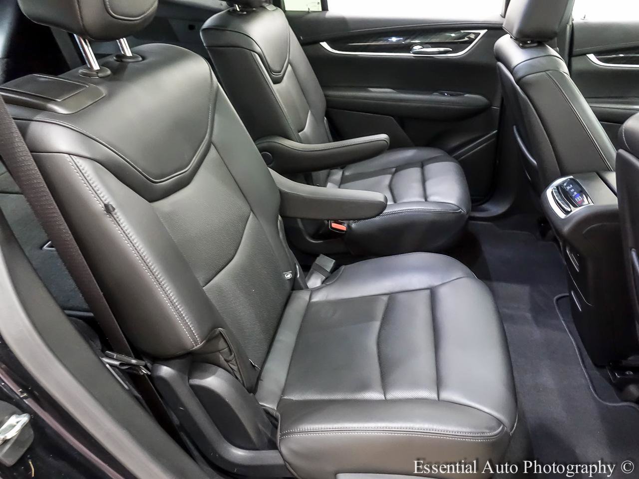 Used 2020 Cadillac XT6 Premium Luxury AWD/4WD image 31