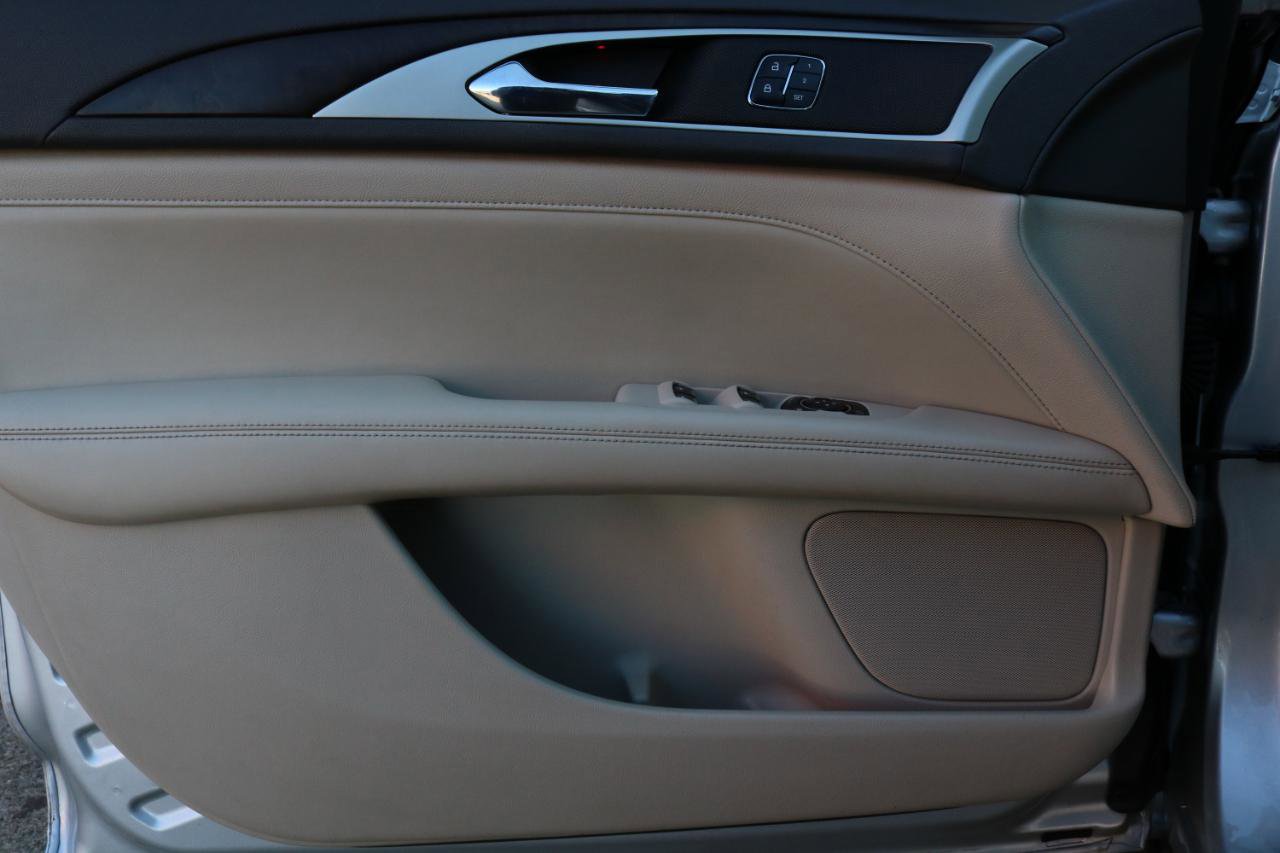 Used 2017 Lincoln MKZ Reserve w/ Technology Package image 18