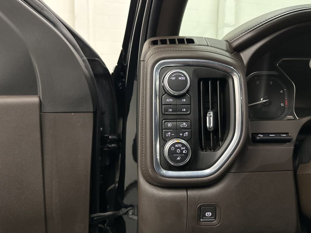 Used 2021 GMC Sierra 2500 Denali w/ Denali Black Diamond Edition image 37