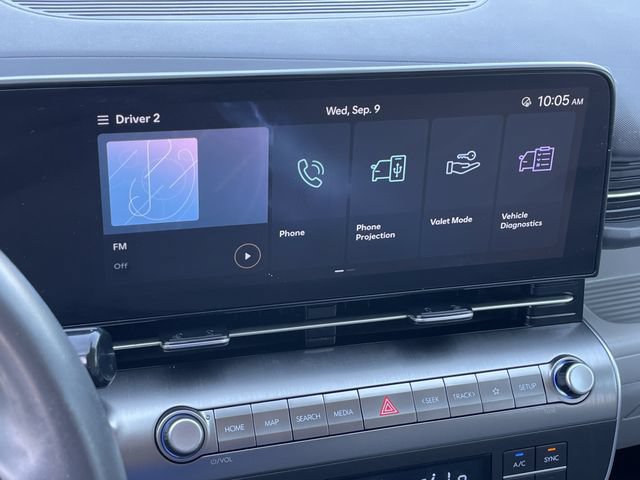 Used 2025 Hyundai Kona SEL AWD/4WD image 17
