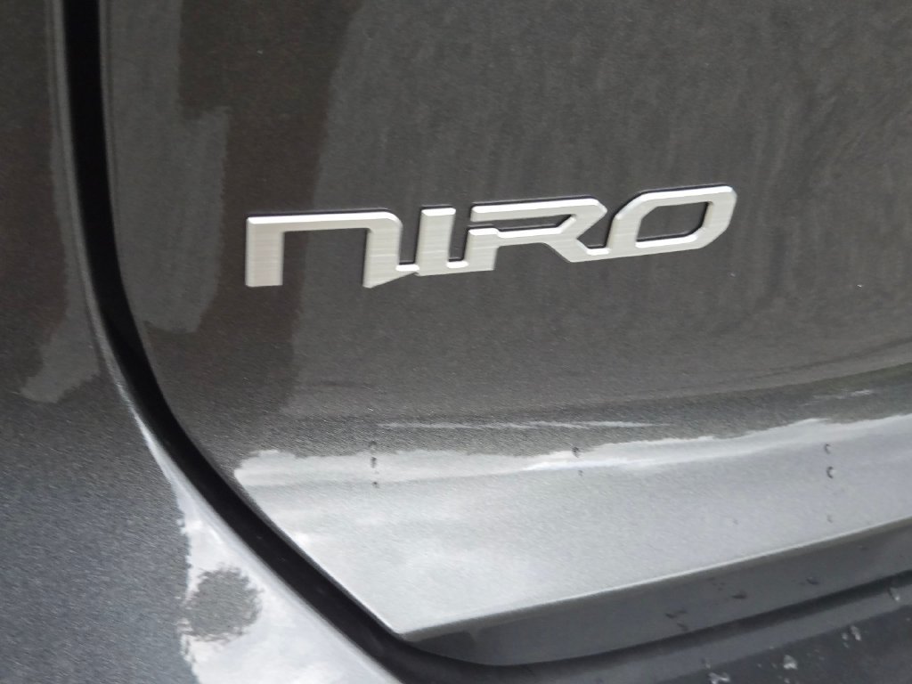 New 2026 Kia Niro EX FWD image 12