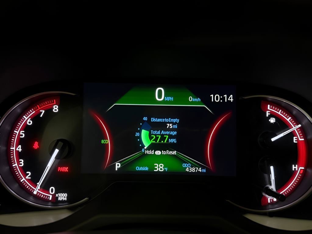 Used 2025 Toyota RAV4 LE image 21
