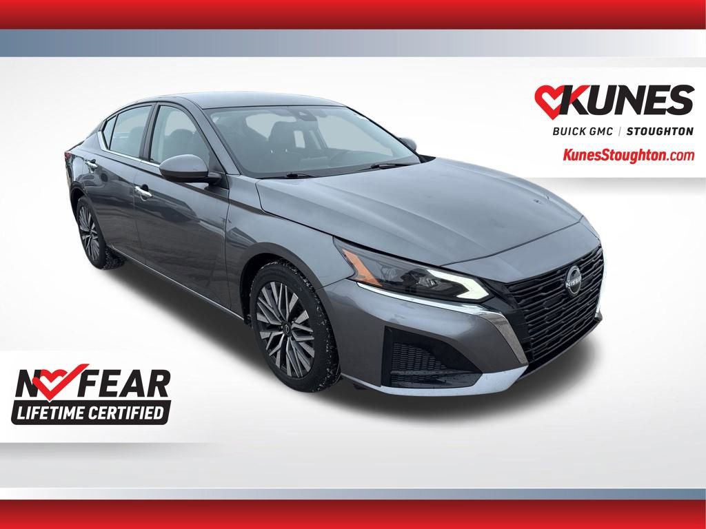 Used 2023 Nissan Altima 2.5 SV image 4