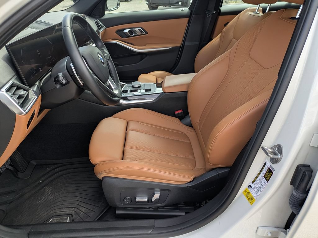 Used 2023 BMW 330i Sedan w/ Premium Package RWD image 14