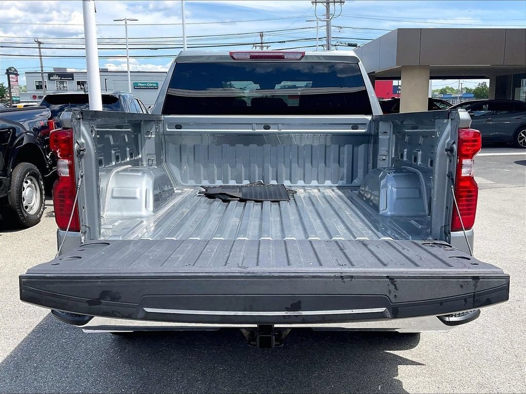 Used 2023 Chevrolet Silverado 1500 LT AWD/4WD image 31