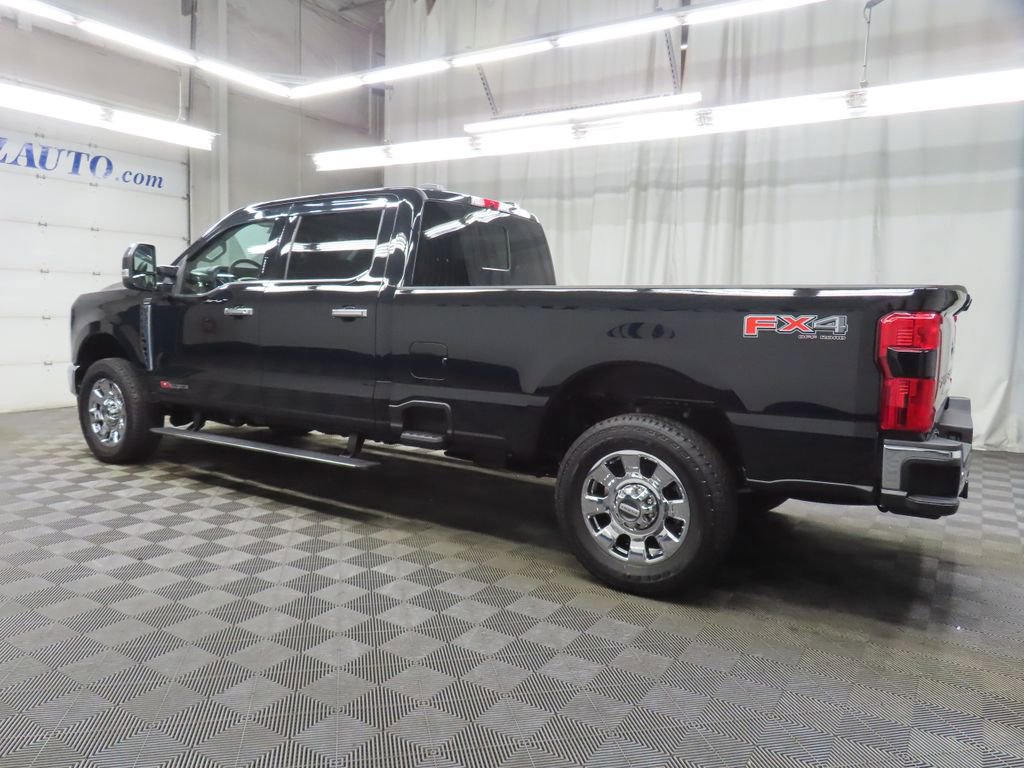 Used 2026 Ford F350 Lariat w/ Lariat Ultimate Package AWD/4WD image 6