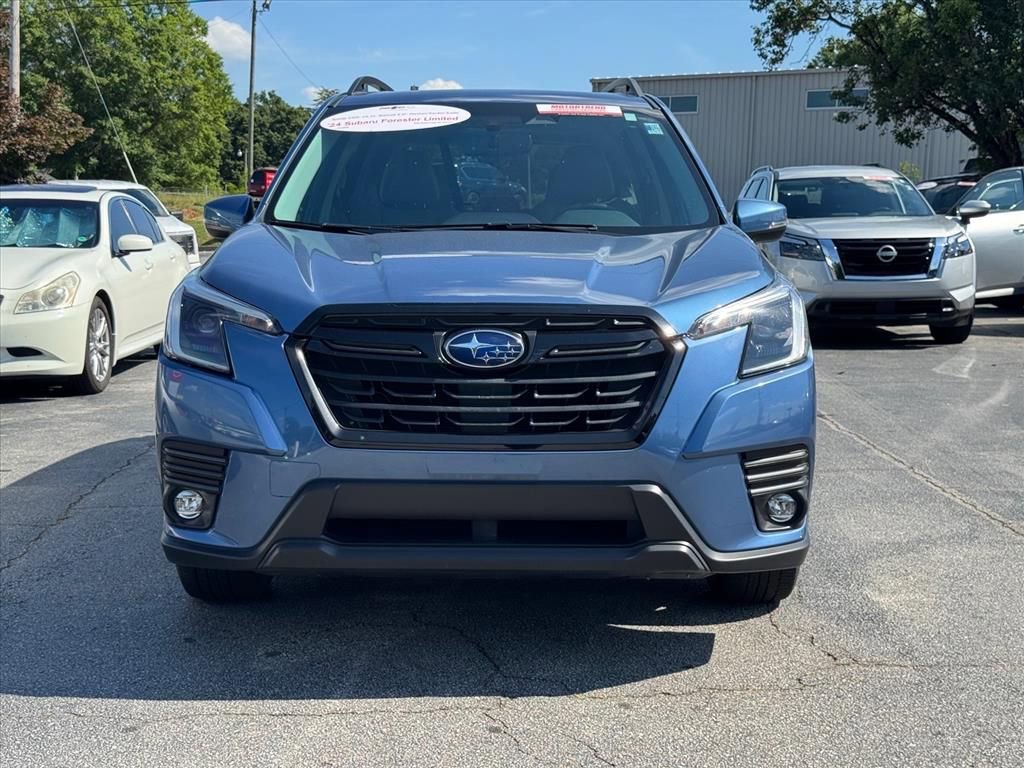 Used 2024 Subaru Forester Limited AWD/4WD image 8