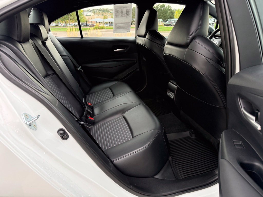 Used 2026 Toyota Corolla XSE FWD image 30