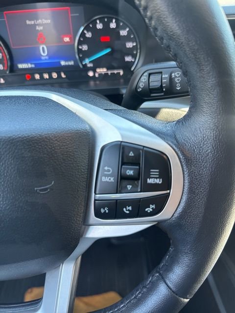 Used 2023 Ford Explorer XLT w/ Equipment Group 202A AWD/4WD image 25