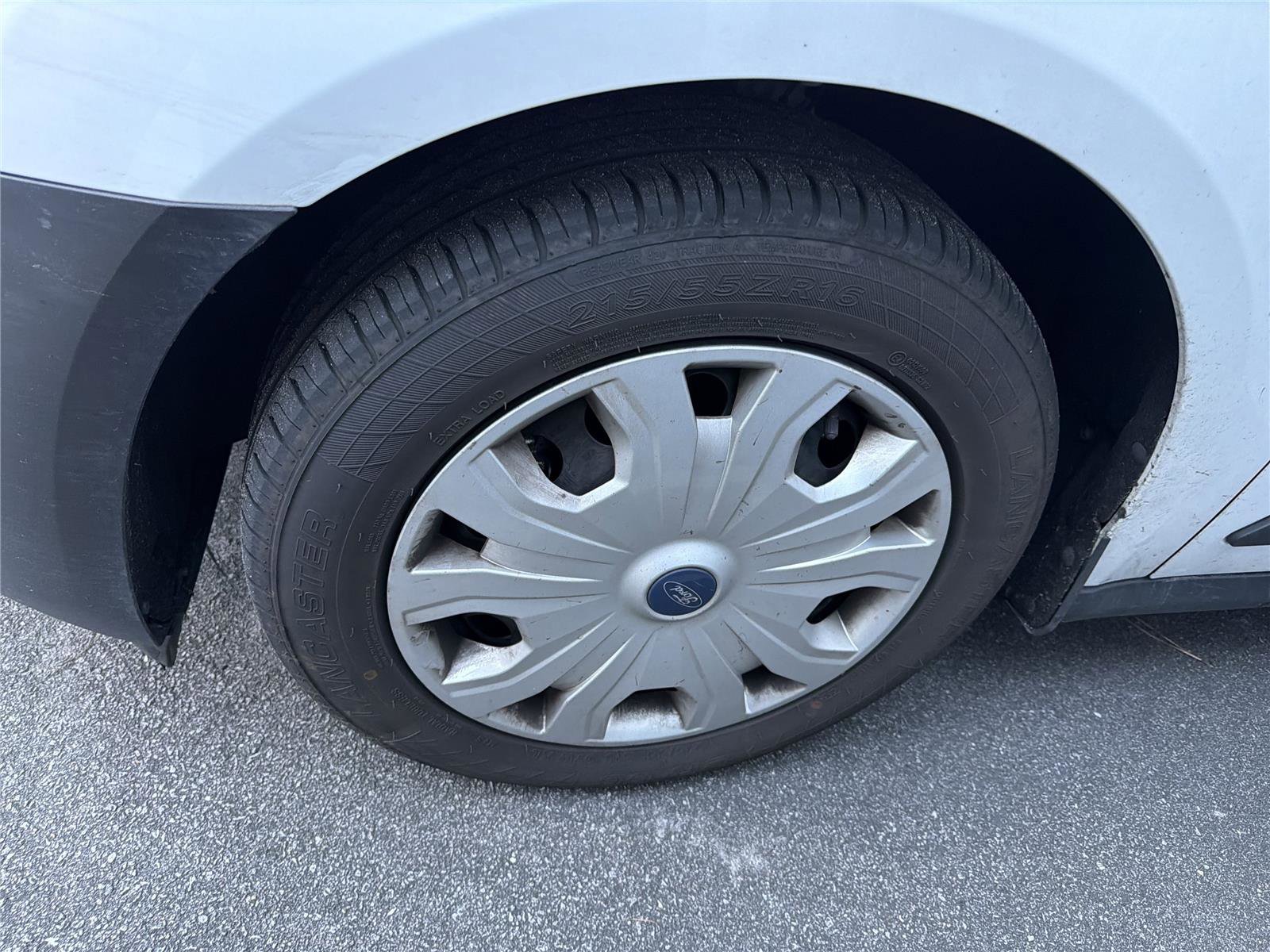 Used 2023 Ford Transit Connect XL image 12