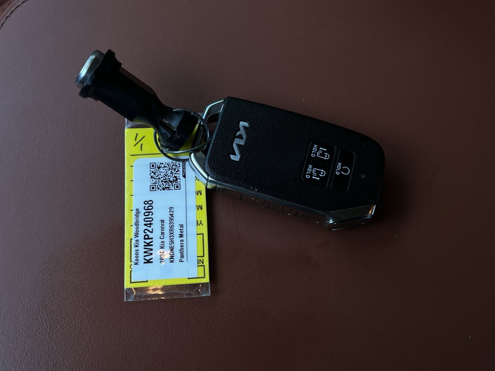 Used 2024 Kia Carnival SX FWD image 38