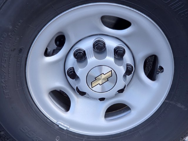New 2026 Chevrolet Express 2500 w/ Driver Convenience Package RWD image 5