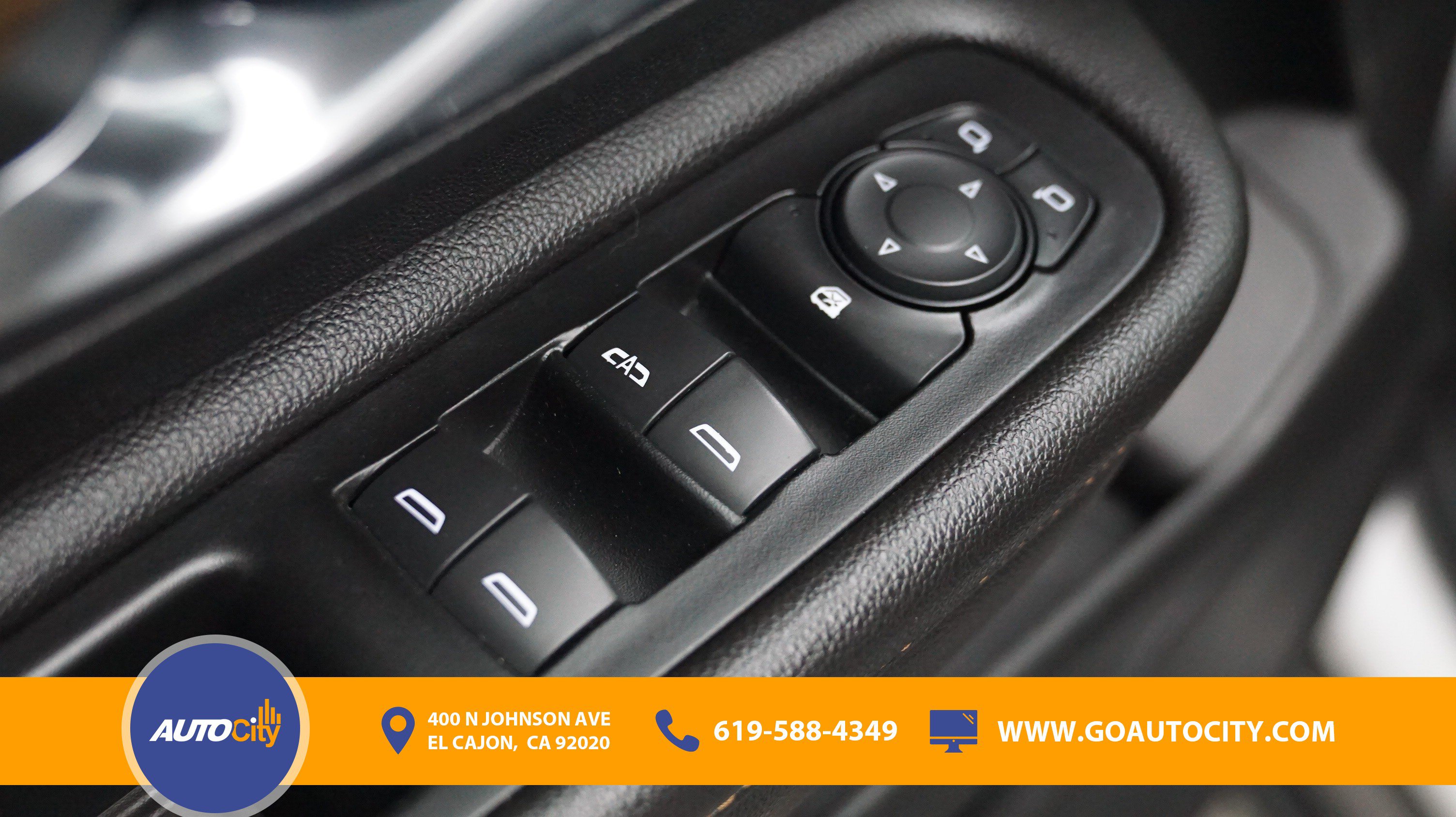 Used 2018 GMC Terrain SLE w/ Driver Convenience Package FWD image 18