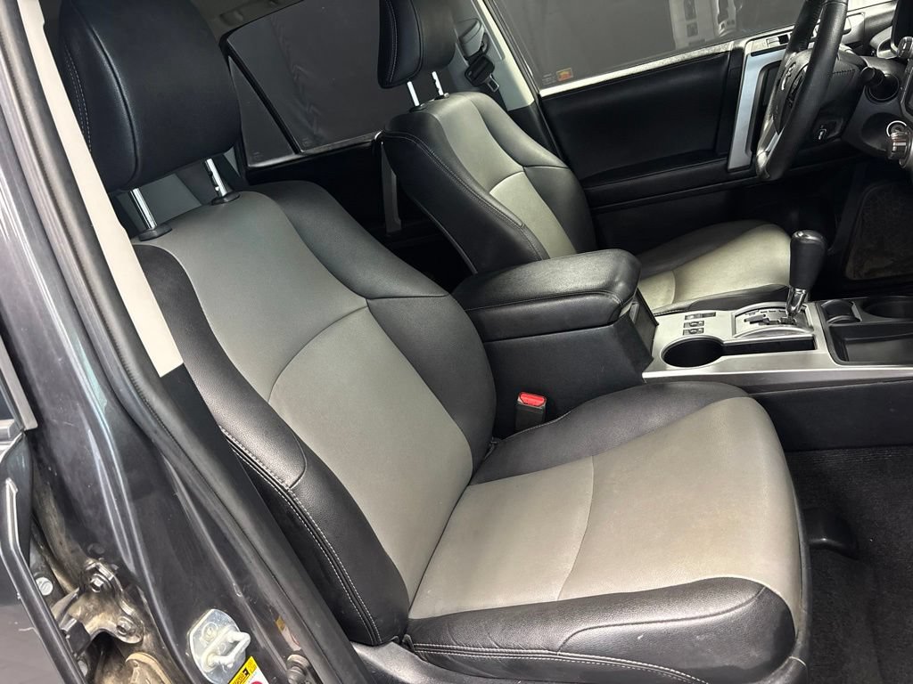 Used 2018 Toyota 4Runner SR5 Premium RWD image 13