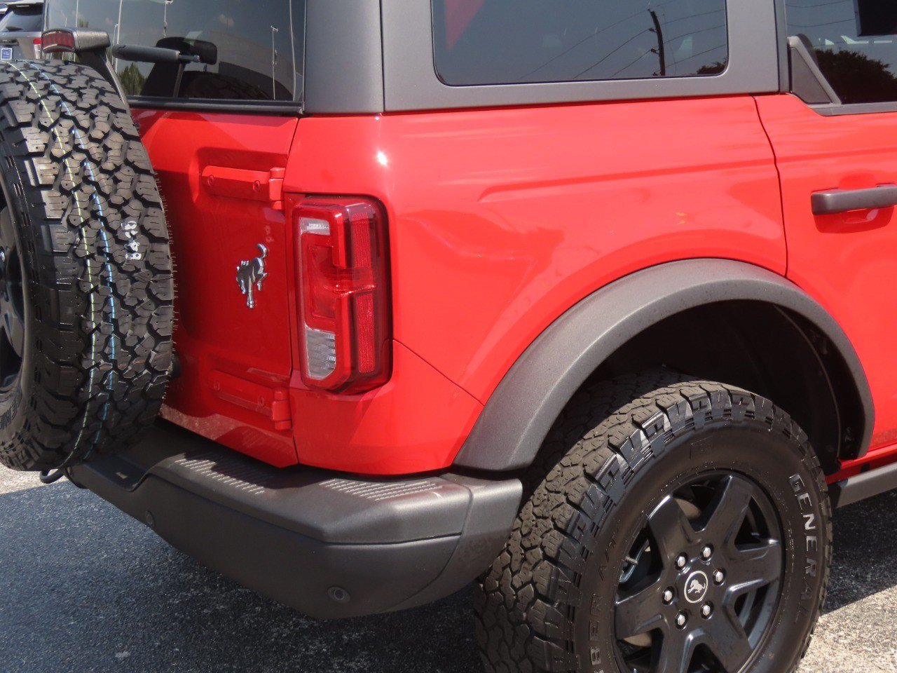 Used 2024 Ford Bronco Black Diamond AWD/4WD image 12