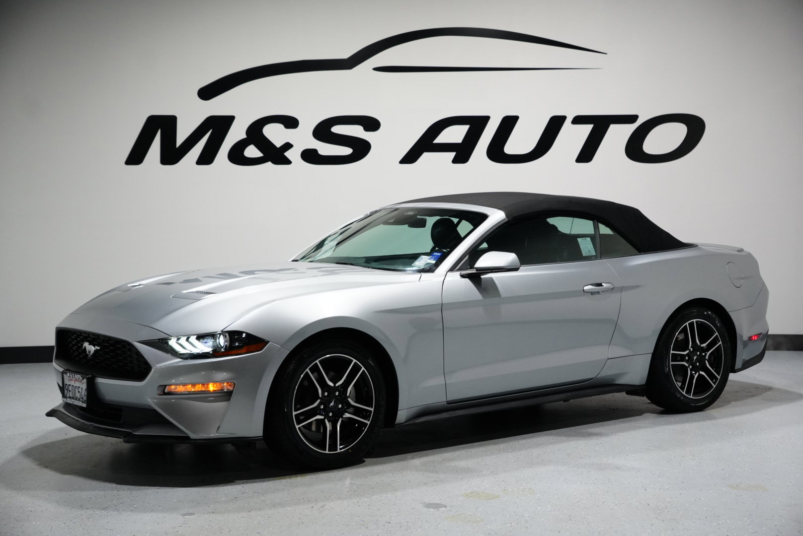 Used 2023 Ford Mustang Premium image 4