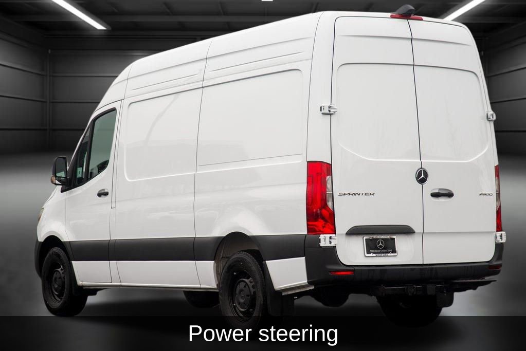 Used 2025 Mercedes-Benz Sprinter 2500 image 12