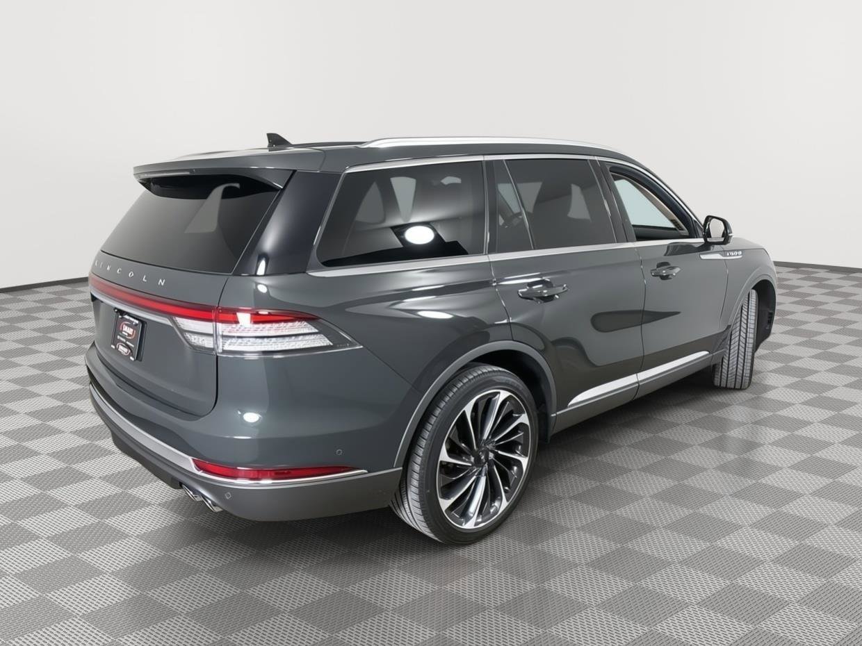 Used 2023 Lincoln Aviator Reserve w/ Equipment Group 201A AWD/4WD image 18