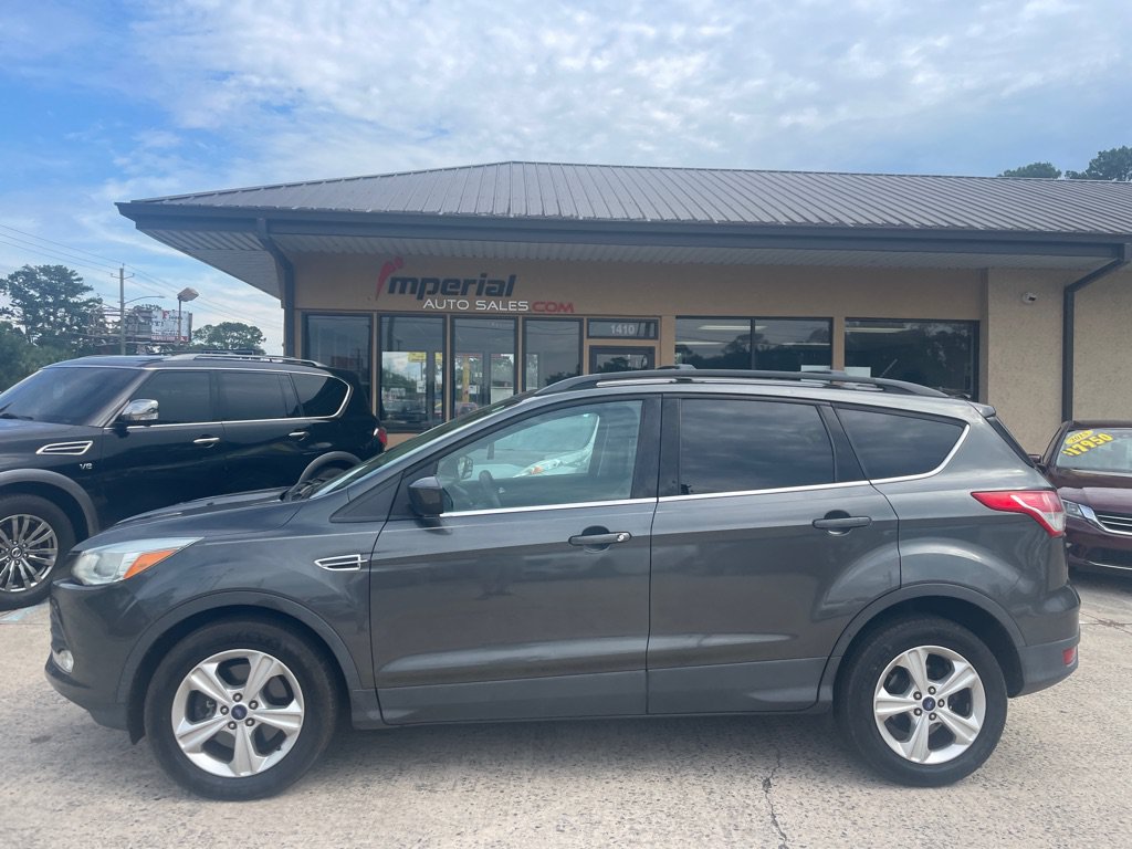 Used 2016 Ford Escape SE w/ Equipment Group 201A AWD/4WD image 2
