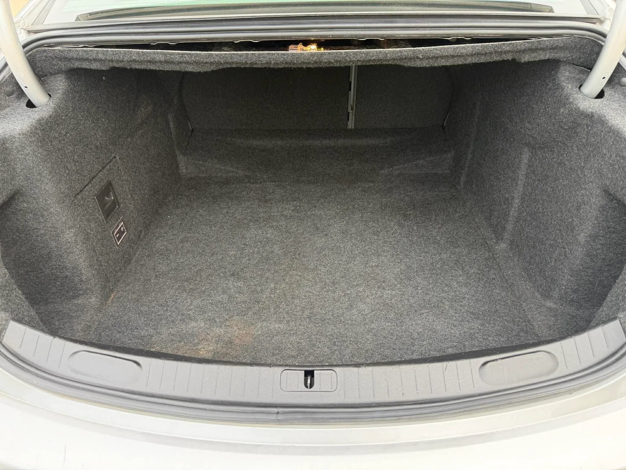 Used 2019 Chevrolet Impala LT FWD image 30