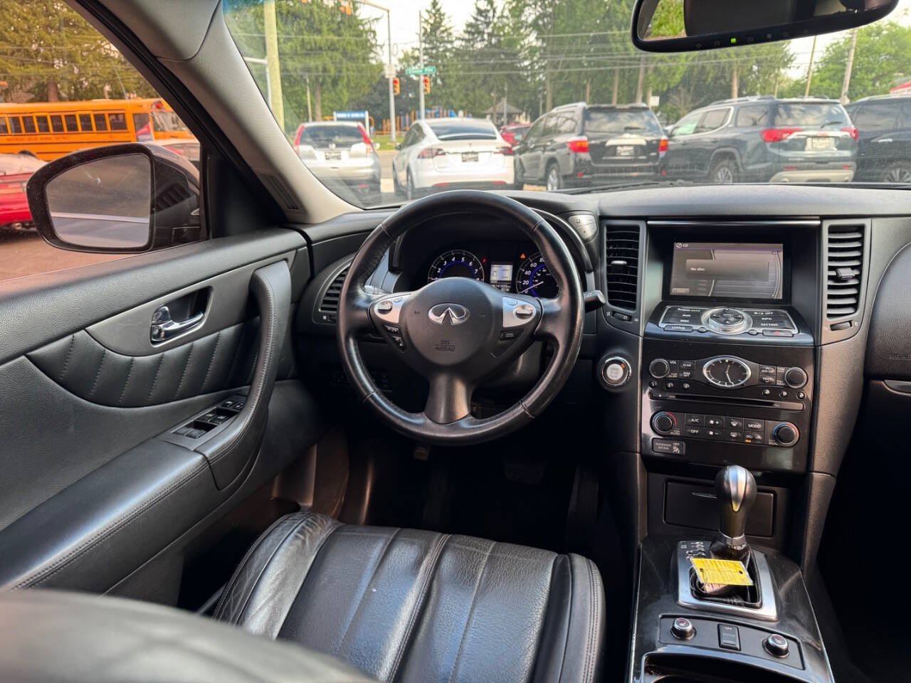 Used 2017 INFINITI QX70 2WD image 10
