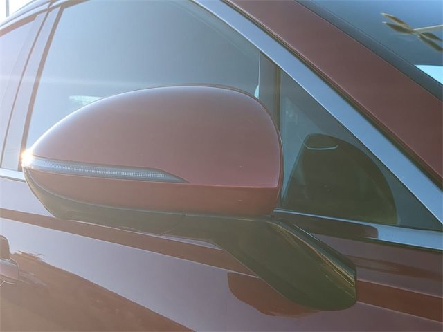 Used 2022 Genesis GV70 3.5T Sport w/ Sport Prestige Package image 11