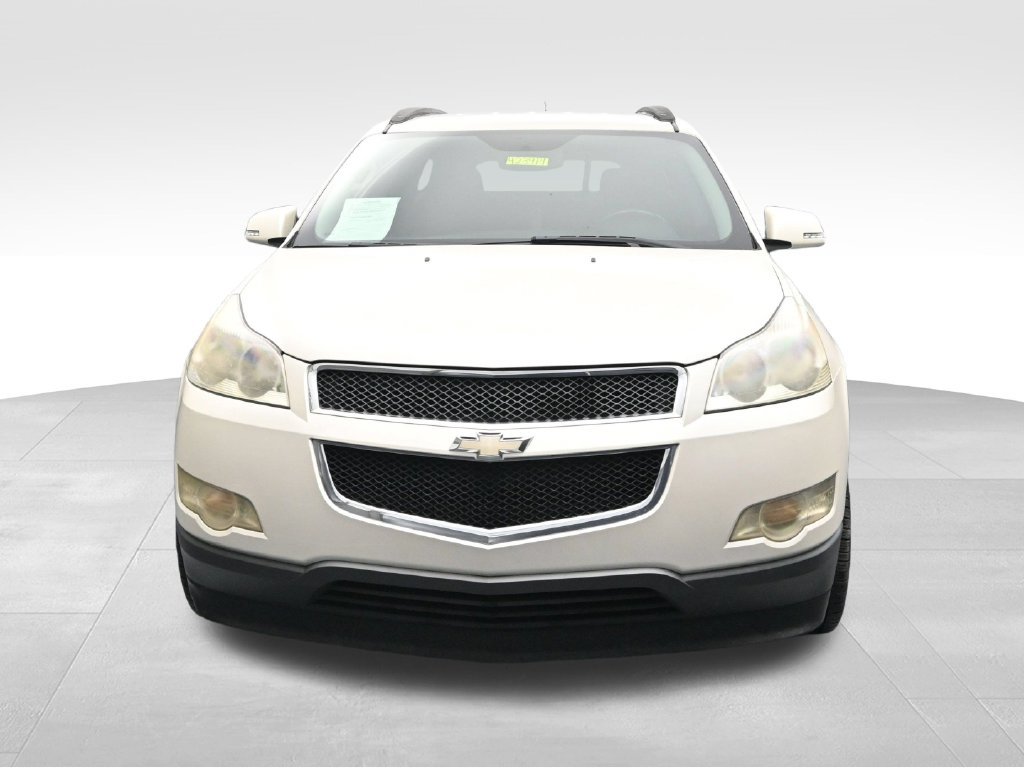 Used 2011 Chevrolet Traverse LT w/ White Premiere Package FWD image 8