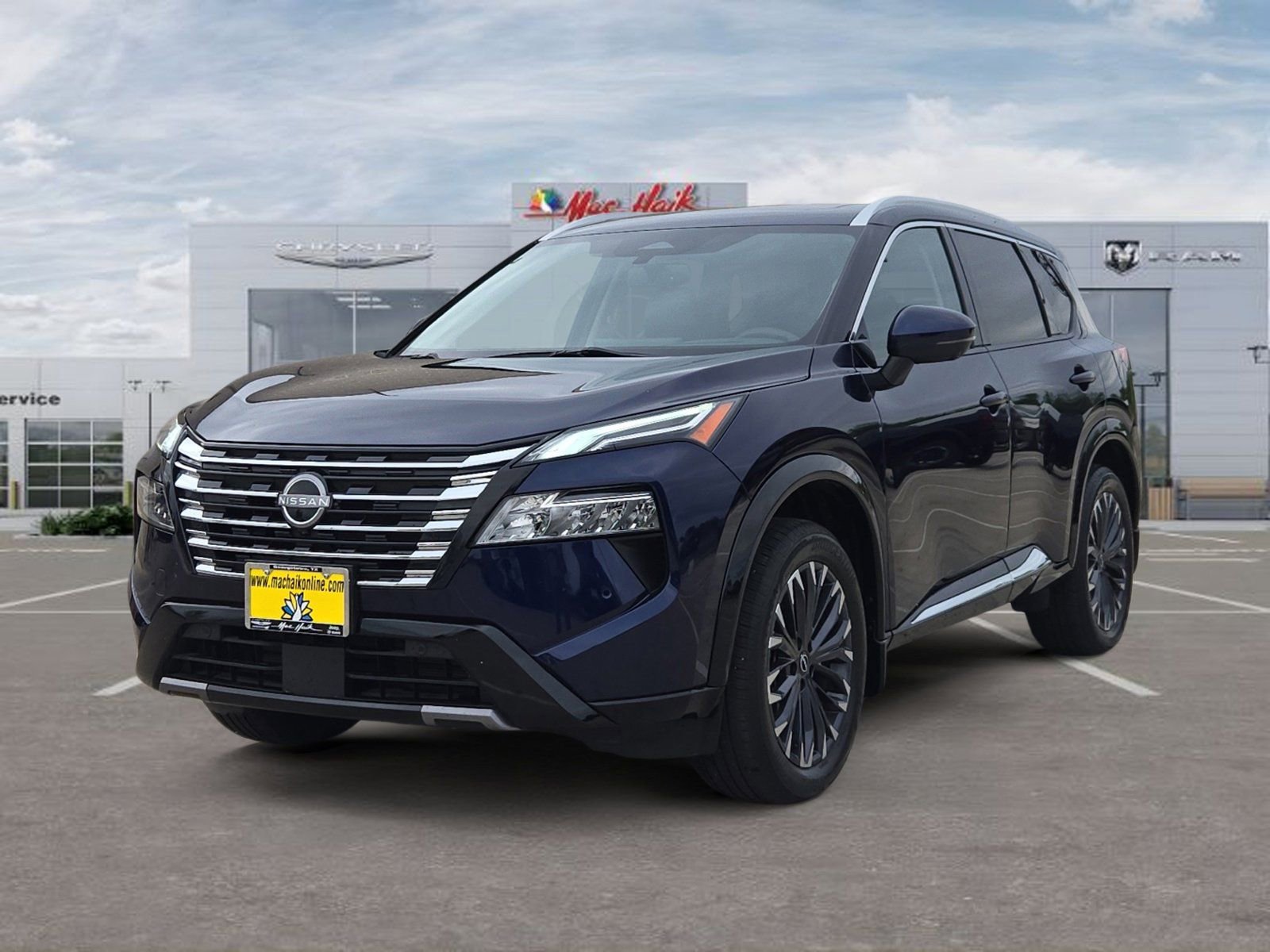 Used 2024 Nissan Rogue Platinum w/ Platinum Premium Package image 1
