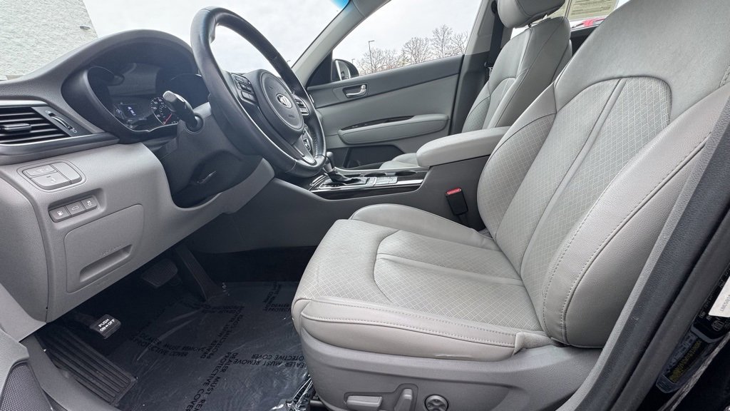 Used 2018 Kia Optima EX w/ Premium Package image 17
