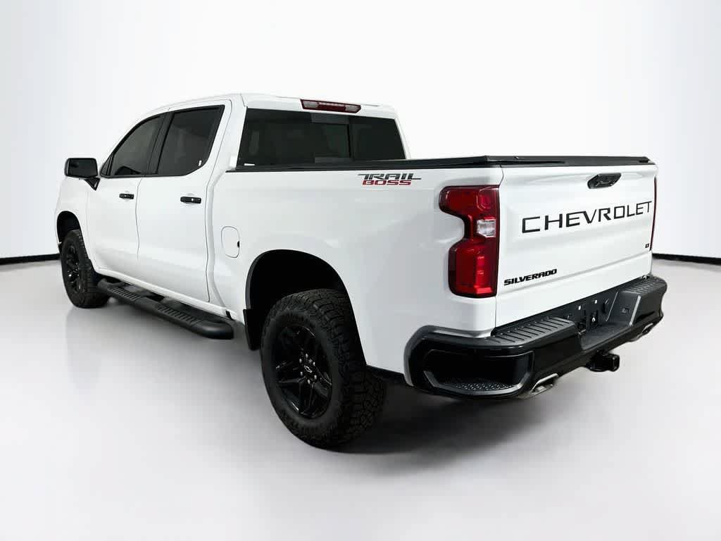 Used 2024 Chevrolet Silverado 1500 LT Trail Boss w/ Convenience Package II AWD/4WD image 4