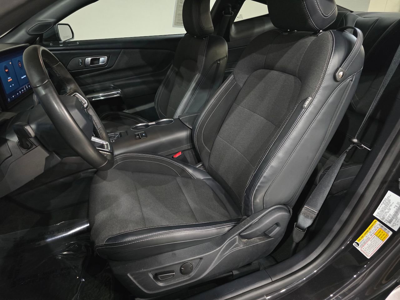 Used 2024 Ford Mustang Coupe image 17