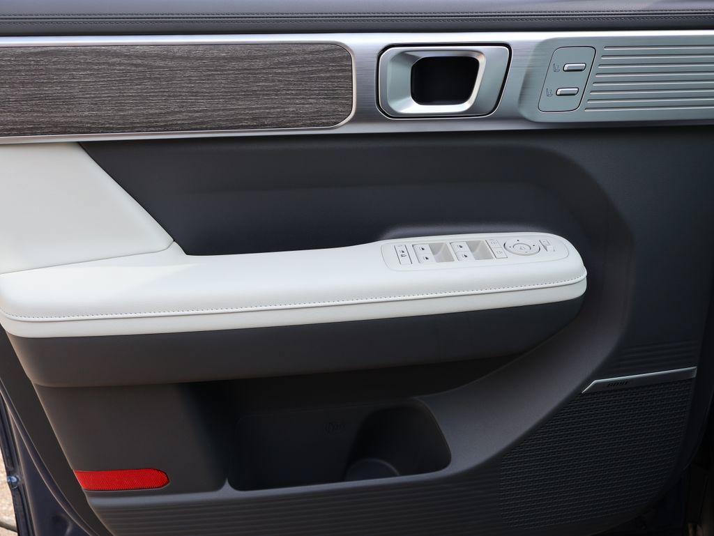 New 2027 Hyundai Santa Fe Limited AWD/4WD image 22