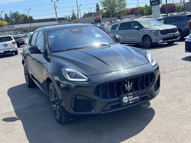 Used 2023 Maserati Grecale Modena AWD/4WD image 3