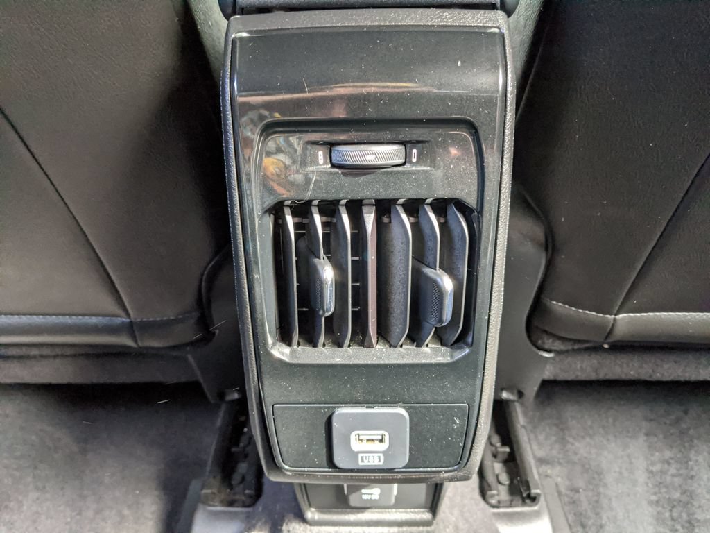 Used 2023 Jeep Compass Latitude AWD/4WD image 17