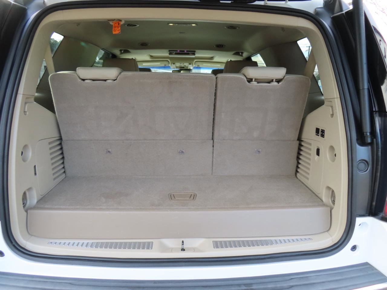 Used 2019 GMC Yukon Denali w/ Denali Ultimate Package image 22