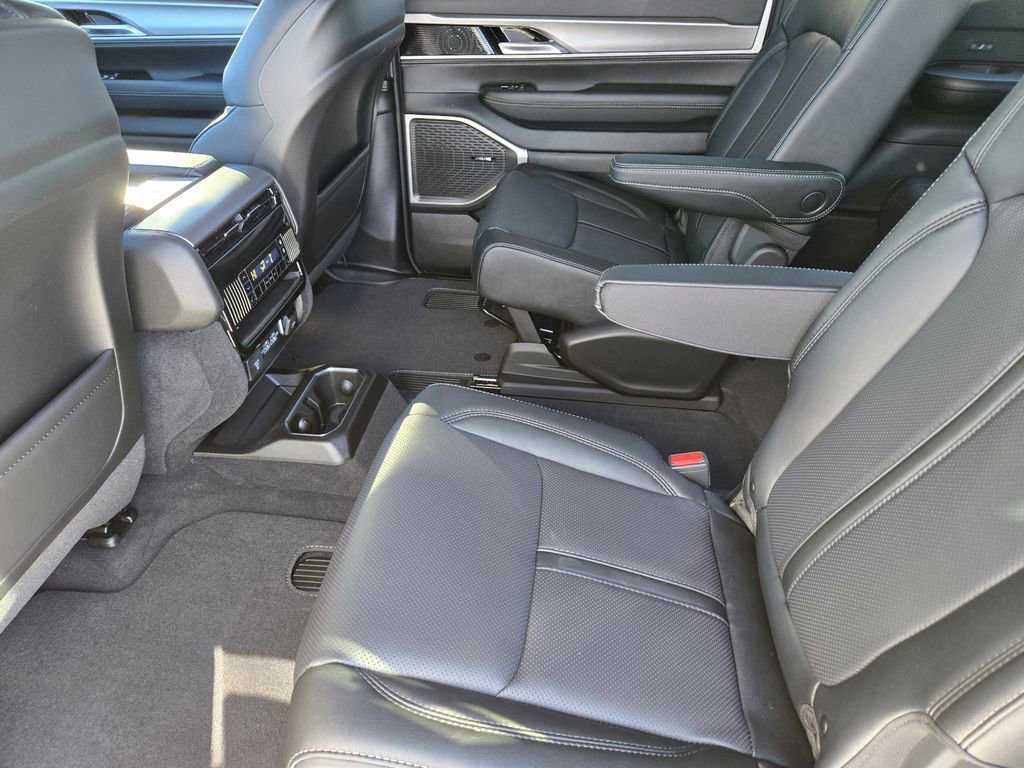 New 2026 Jeep Grand Wagoneer Limited image 14
