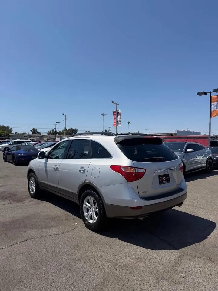Used 2011 Hyundai Veracruz GLS FWD image 5