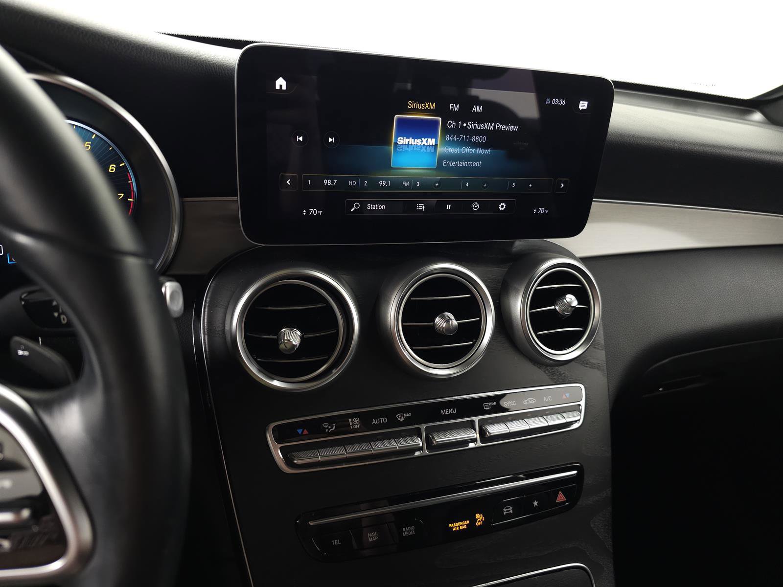 Used 2020 Mercedes-Benz GLC 300 4MATIC image 25
