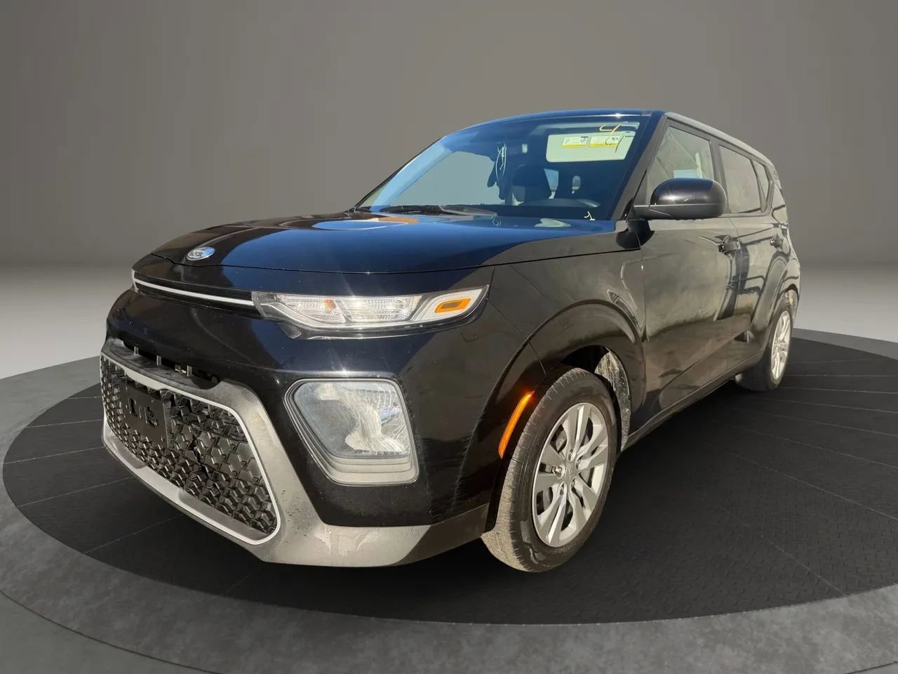 Used 2020 Kia Soul LX image 1