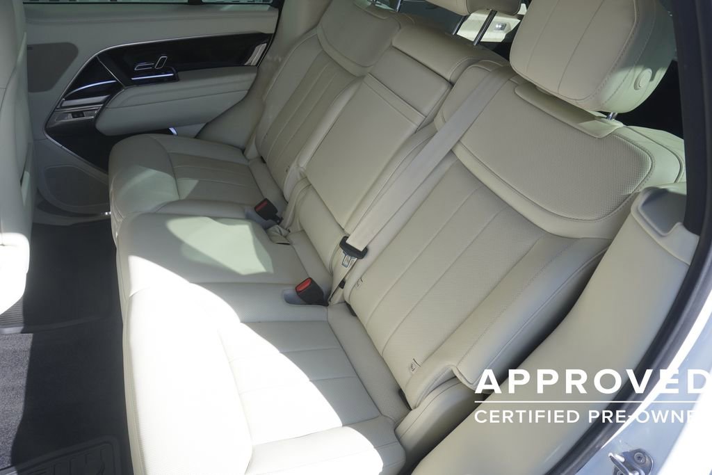 Used 2023 Land Rover Range Rover SE image 30