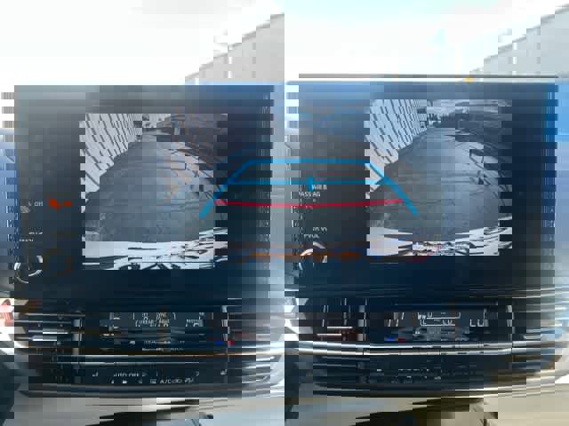 Used 2025 Toyota Sienna XLE w/ XLE Plus Package image 34