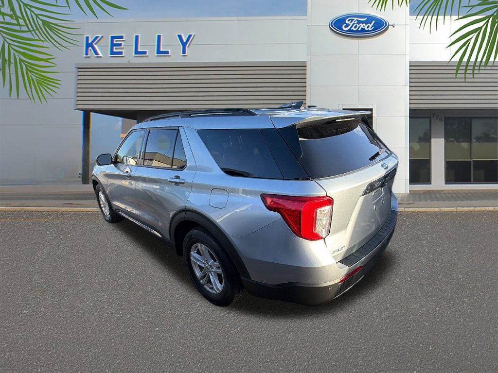 Certified 2023 Ford Explorer XLT w/ Equipment Group 202A RWD image 6