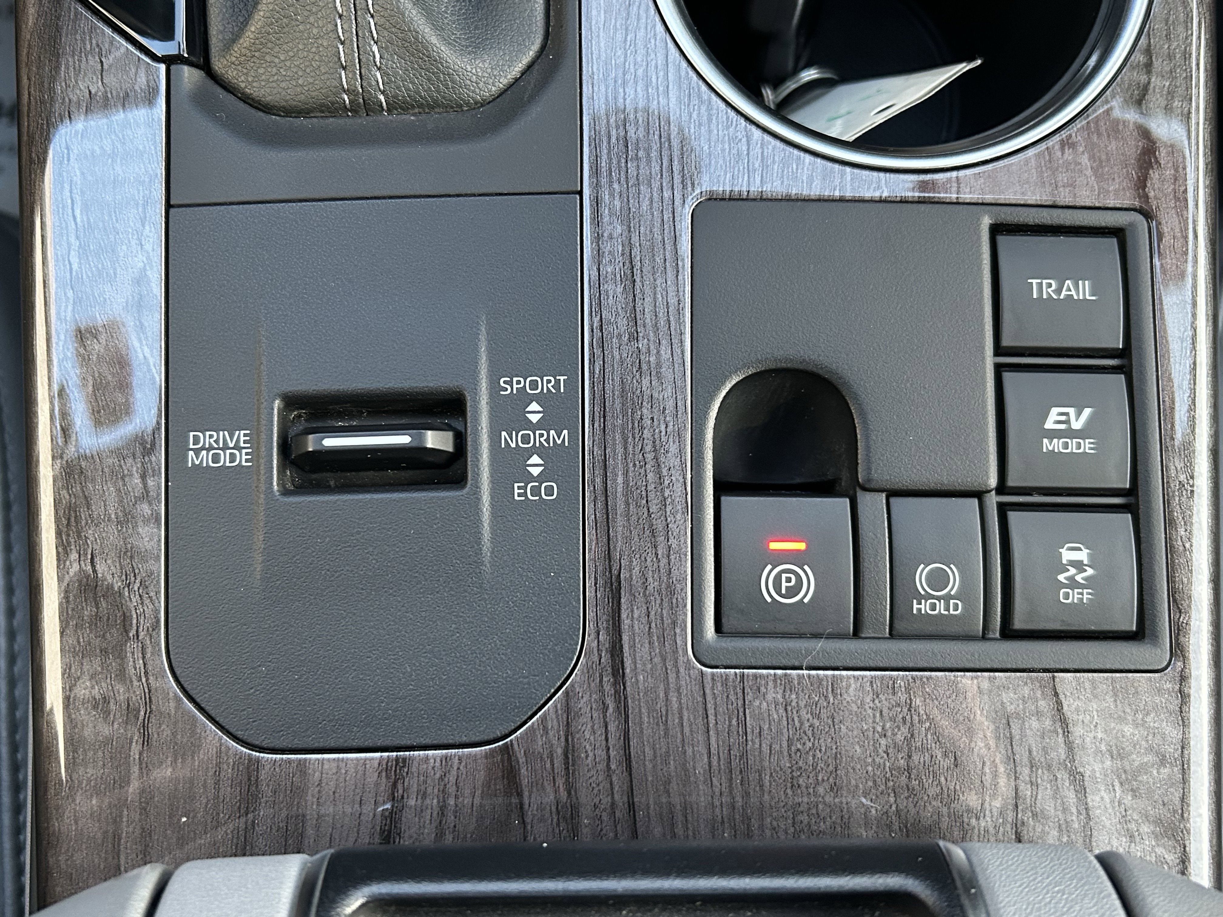 Used 2024 Toyota Highlander Platinum AWD/4WD image 37