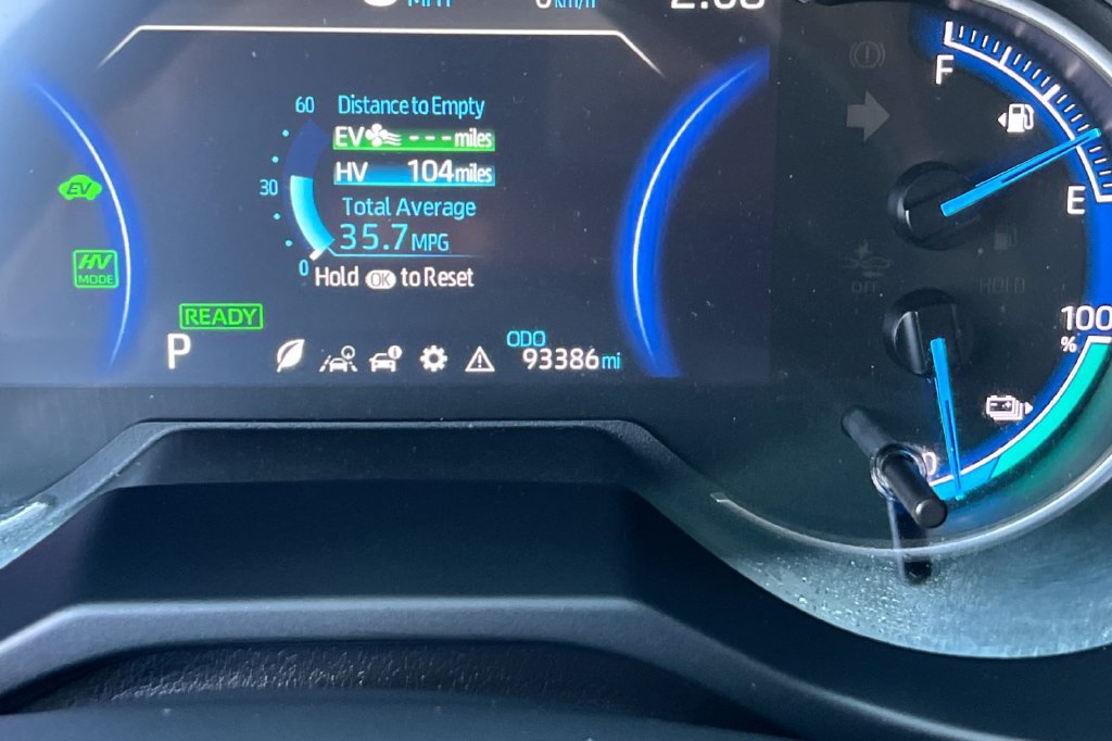 Certified 2021 Toyota RAV4 SE w/ Weather & Moonroof Package AWD/4WD image 28