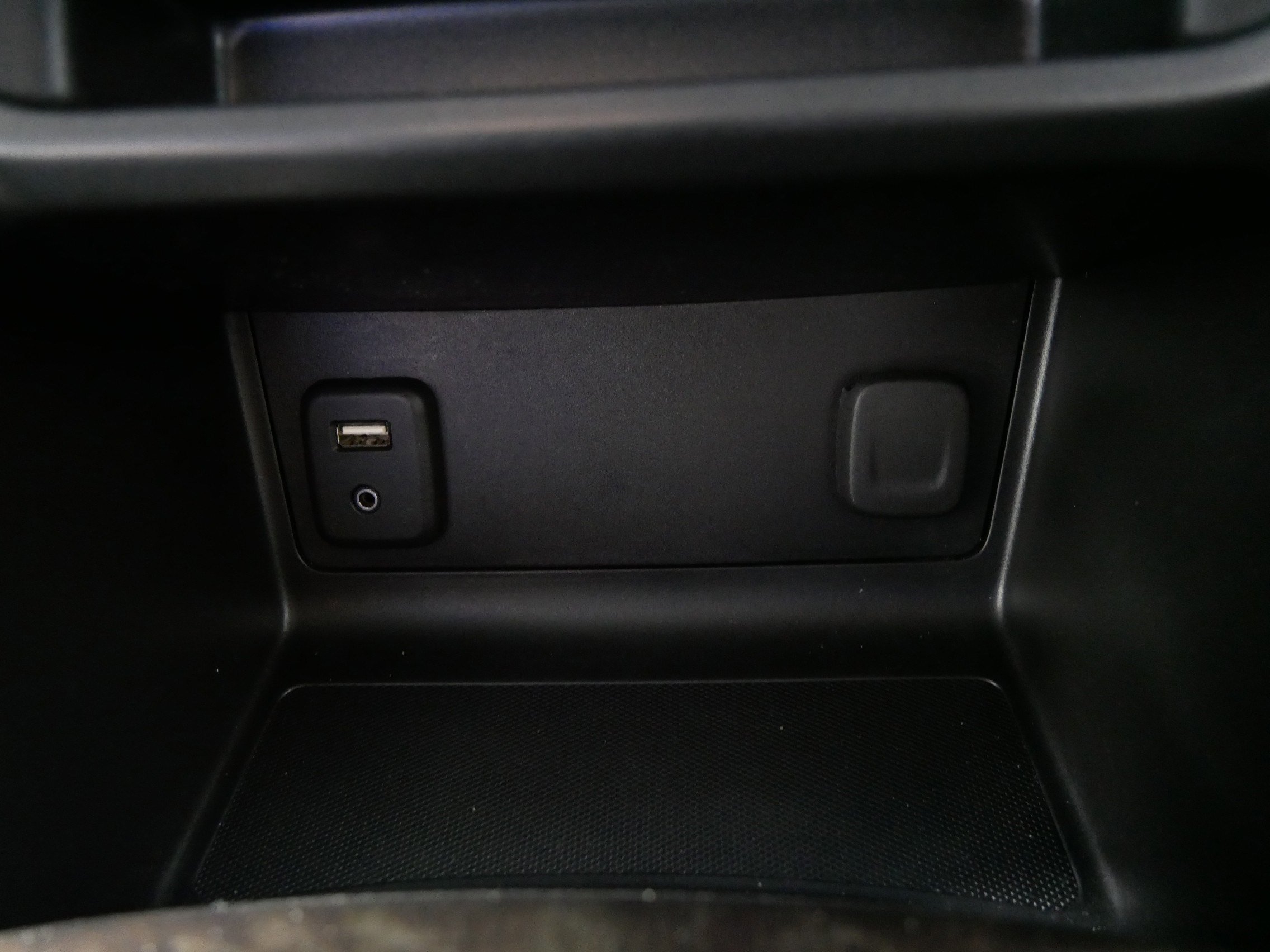 Used 2018 GMC Canyon SLE w/ SLE Convenience Package image 30
