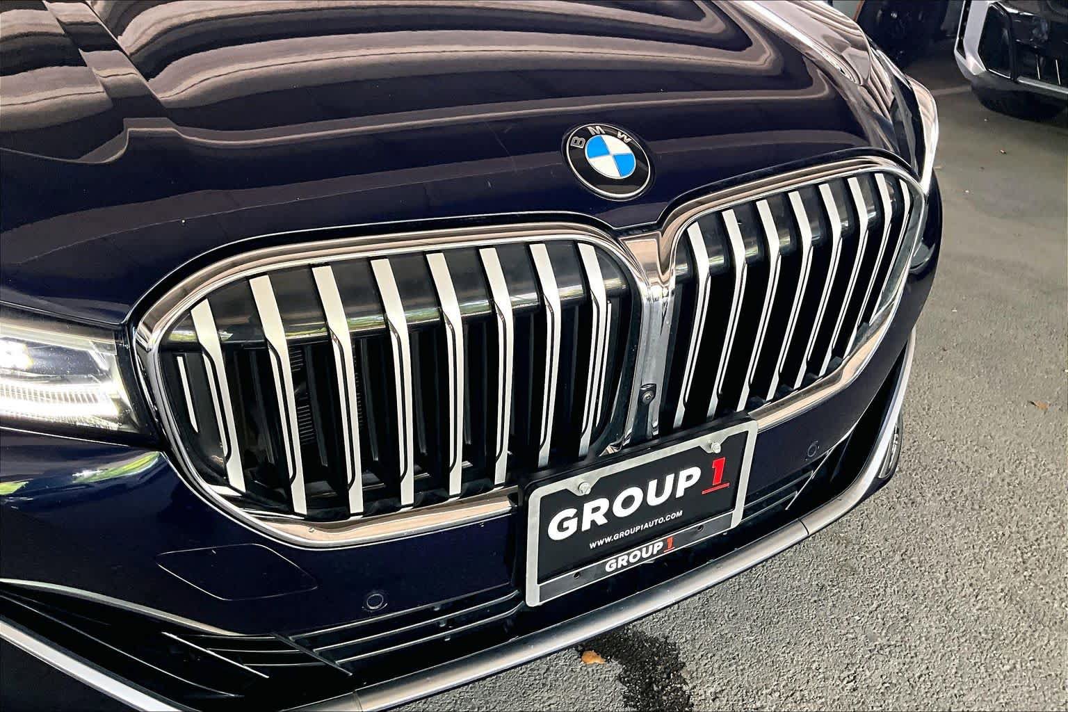 Used 2021 BMW 740i xDrive w/ Luxury Rear Seating Package AWD/4WD image 29