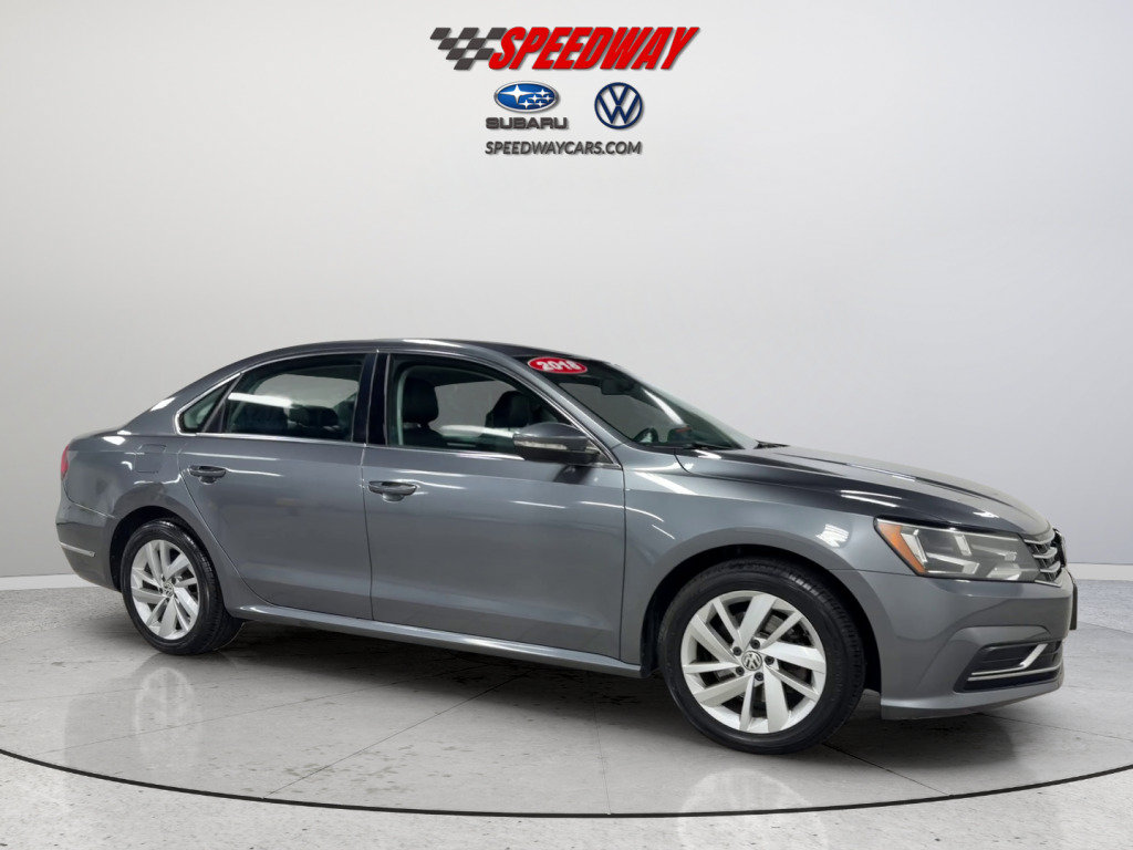 Used 2018 Volkswagen Passat 2.0T SE FWD image 3