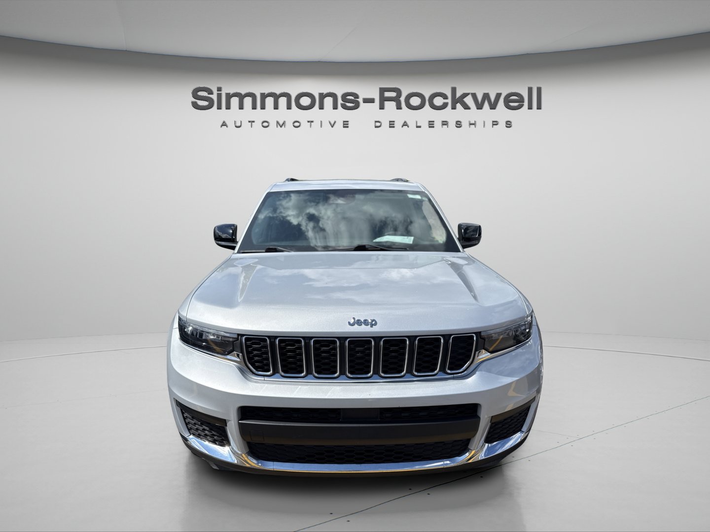 Used 2023 Jeep Grand Cherokee L Laredo w/ Luxury Tech Group I AWD/4WD image 9