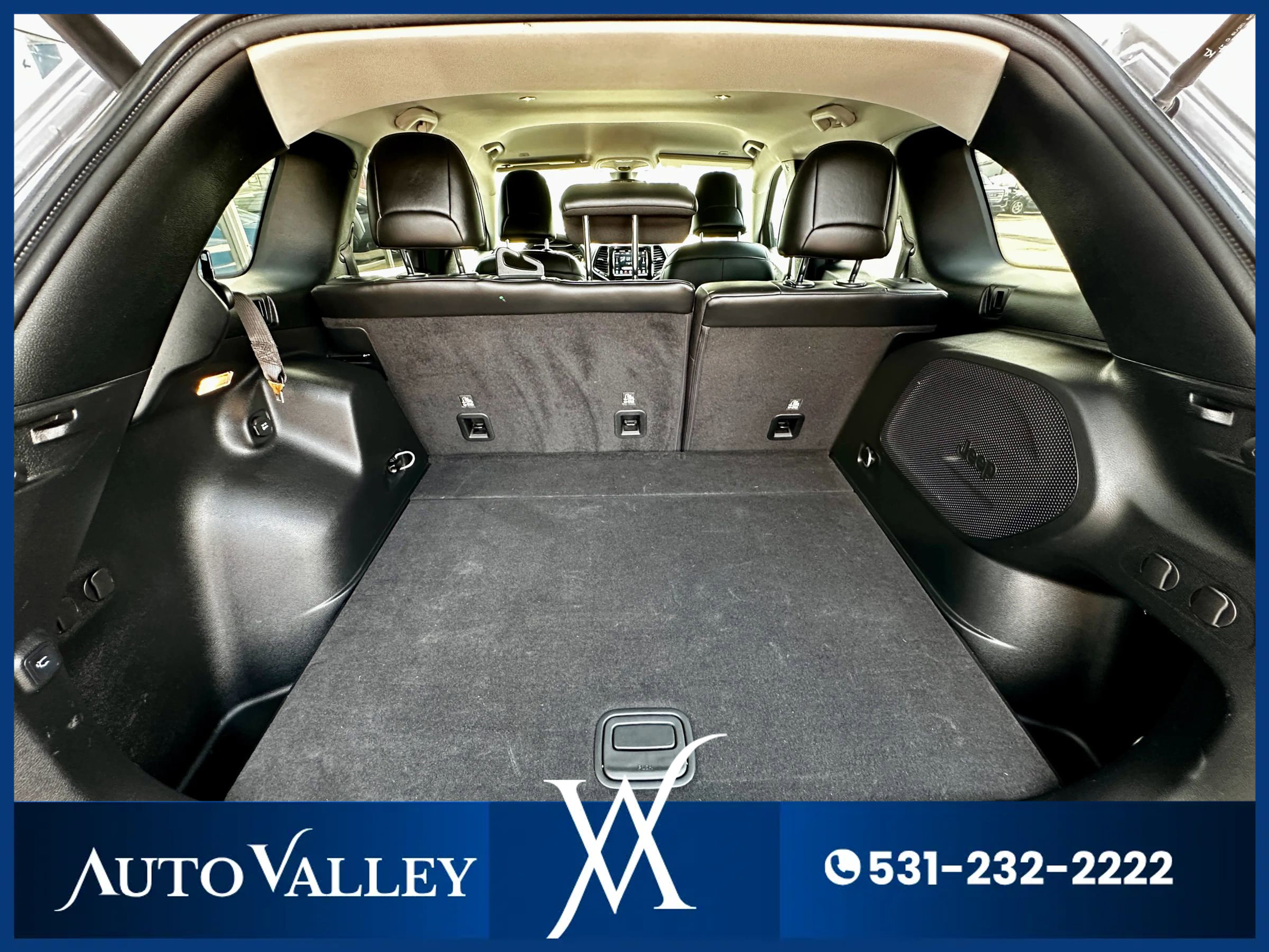 Used 2019 Jeep Cherokee Limited image 37