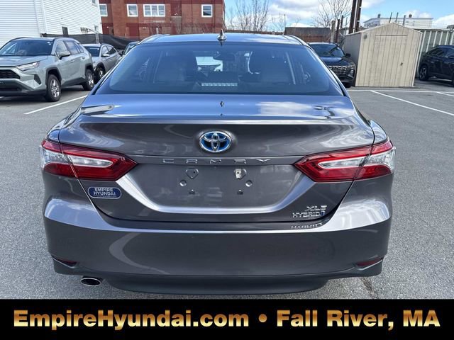 Used 2020 Toyota Camry XLE w/ Sunroof Package image 4